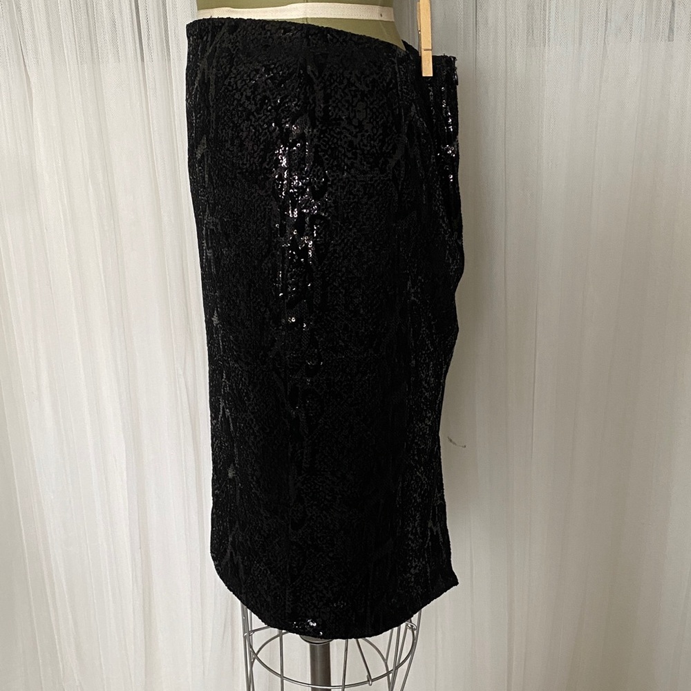 Elegant Black Sequin Velvet Pencil Midi Skirt! Sz10 by Melanie Lyne - Picture 3 of 17